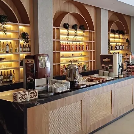 منتجع Babaylon 4*