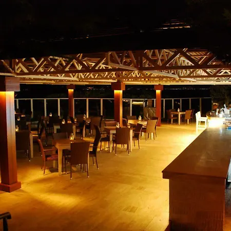 Semesteranläggning (resort) Babaylon 4*
